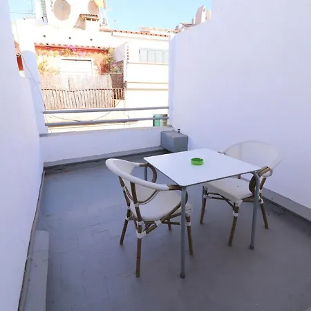 Ibiza Отель *