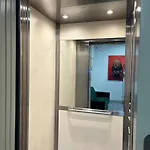 伊维萨酒店 *