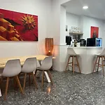 Ibiza * Σίτζες